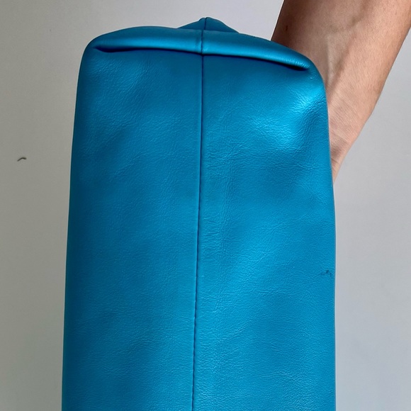 Bottega Veneta Bag . Authentic - Picture 3 of 7